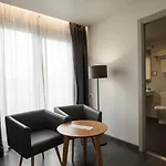 オテル ルックス サンティアゴ ホテル