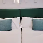 Lux Santiago 3*