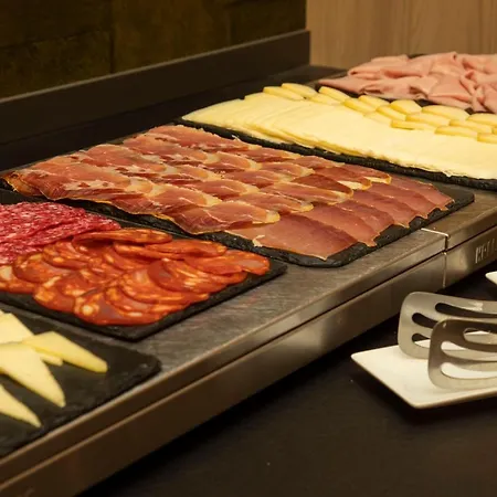 Lux Santiago Hotel 3*