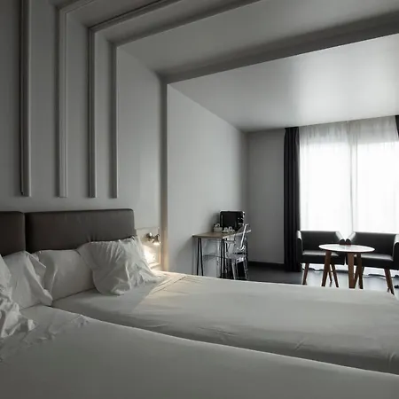 Lux Santiago Σαντιάγο ντε Κομποστέλα