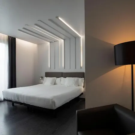 Lux Santiago Σαντιάγο ντε Κομποστέλα