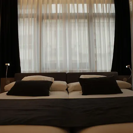 Lux Santiago Hotel 3*