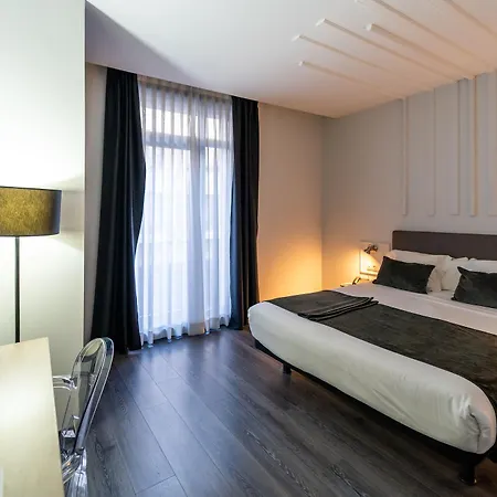 Lux Santiago Hotel