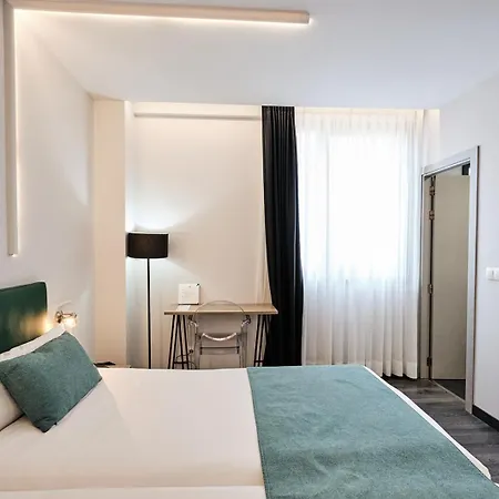 Lux Santiago Hotel