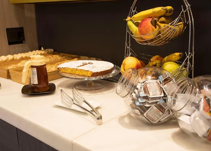 Hotel Lux Santiago 3*