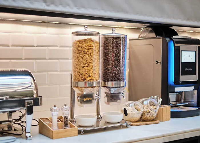 Hotel Lux Santiago 3*